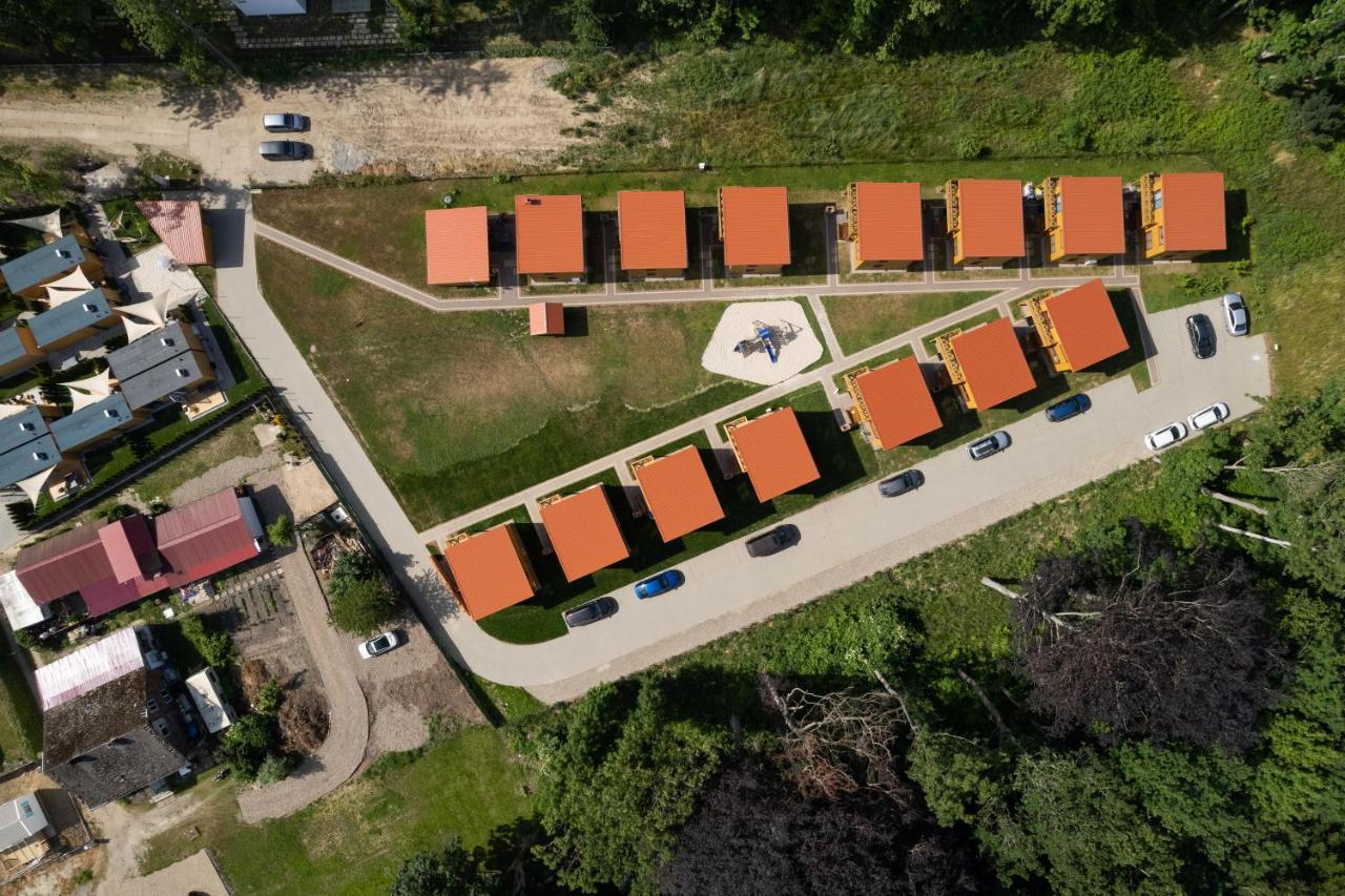 Domki Przy Plazy Owocowy Ogrod Rewal Exterior foto