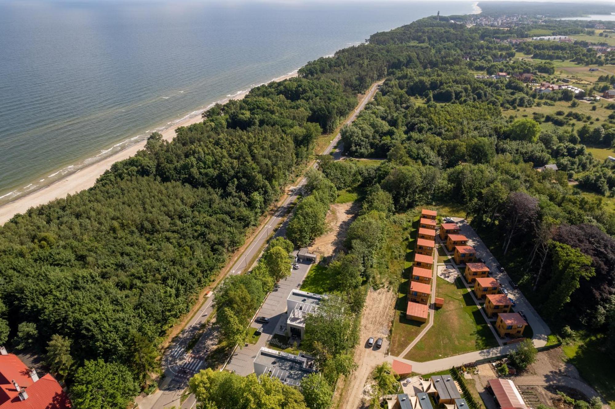 Domki Przy Plazy Owocowy Ogrod Rewal Exterior foto